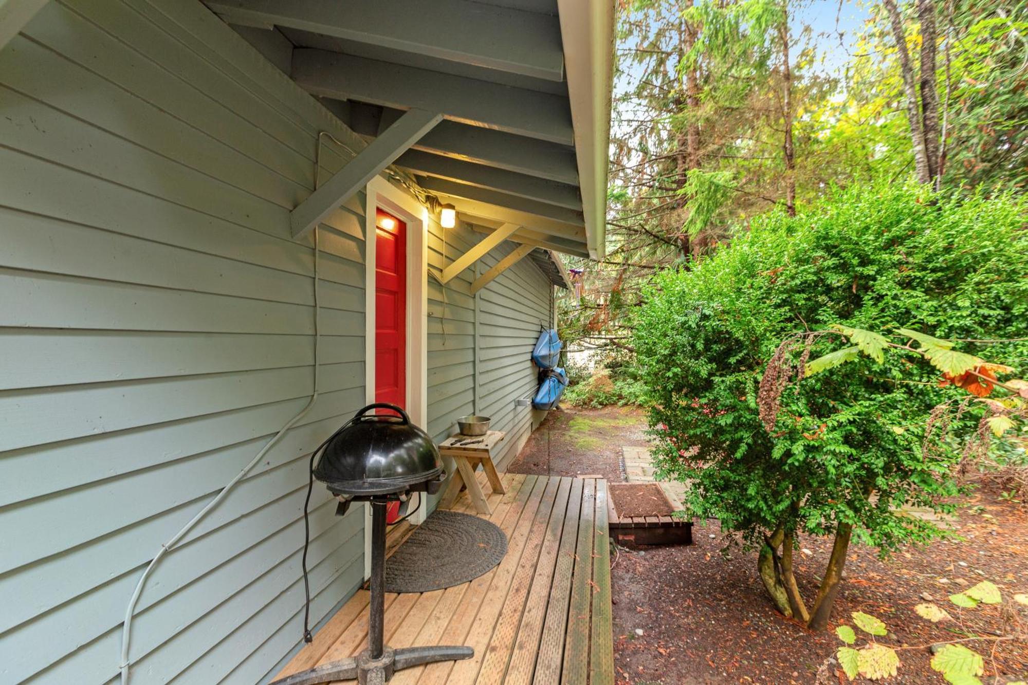 Seabeck Cottage On Hood Canal Exterior photo